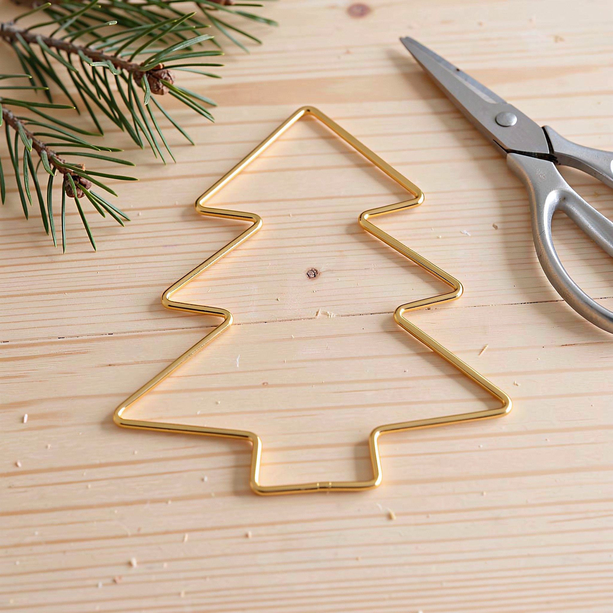 Wreath Form Wire - 4 ชิ้น โครงพวงหรีดโลหะ โครงพวงหรีดลวดเหล็กสำหรับต้นคริสต์มาส โครงพวงมาลัยต้นคริสต์มาส ห่วงโลหะสำหรับจัดดอกไม้